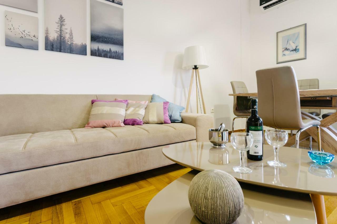 Bright 2 Bedrooms Apt. In The Heart Of Athens W Stunning Views To Acropolis Atenas Exterior foto
