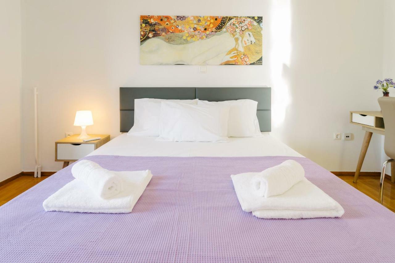 Bright 2 Bedrooms Apt. In The Heart Of Athens W Stunning Views To Acropolis Atenas Exterior foto