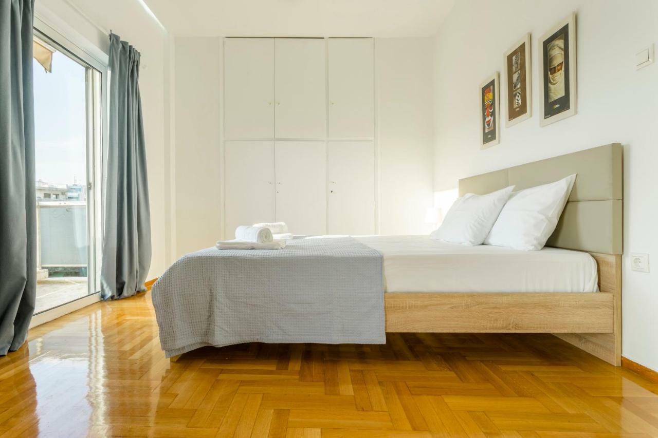 Bright 2 Bedrooms Apt. In The Heart Of Athens W Stunning Views To Acropolis Atenas Exterior foto