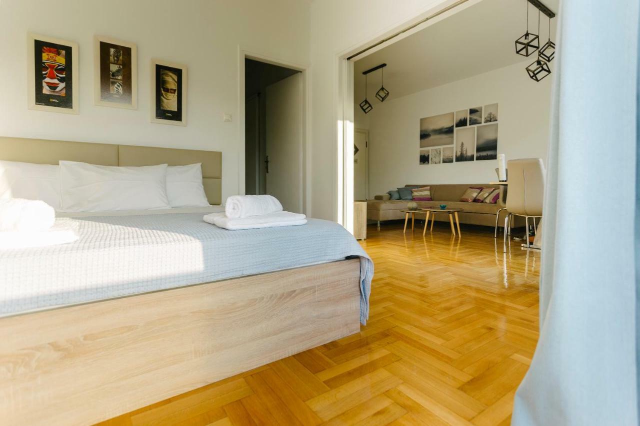 Bright 2 Bedrooms Apt. In The Heart Of Athens W Stunning Views To Acropolis Atenas Exterior foto