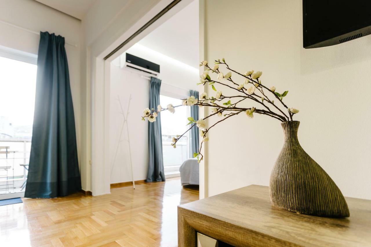 Bright 2 Bedrooms Apt. In The Heart Of Athens W Stunning Views To Acropolis Atenas Exterior foto