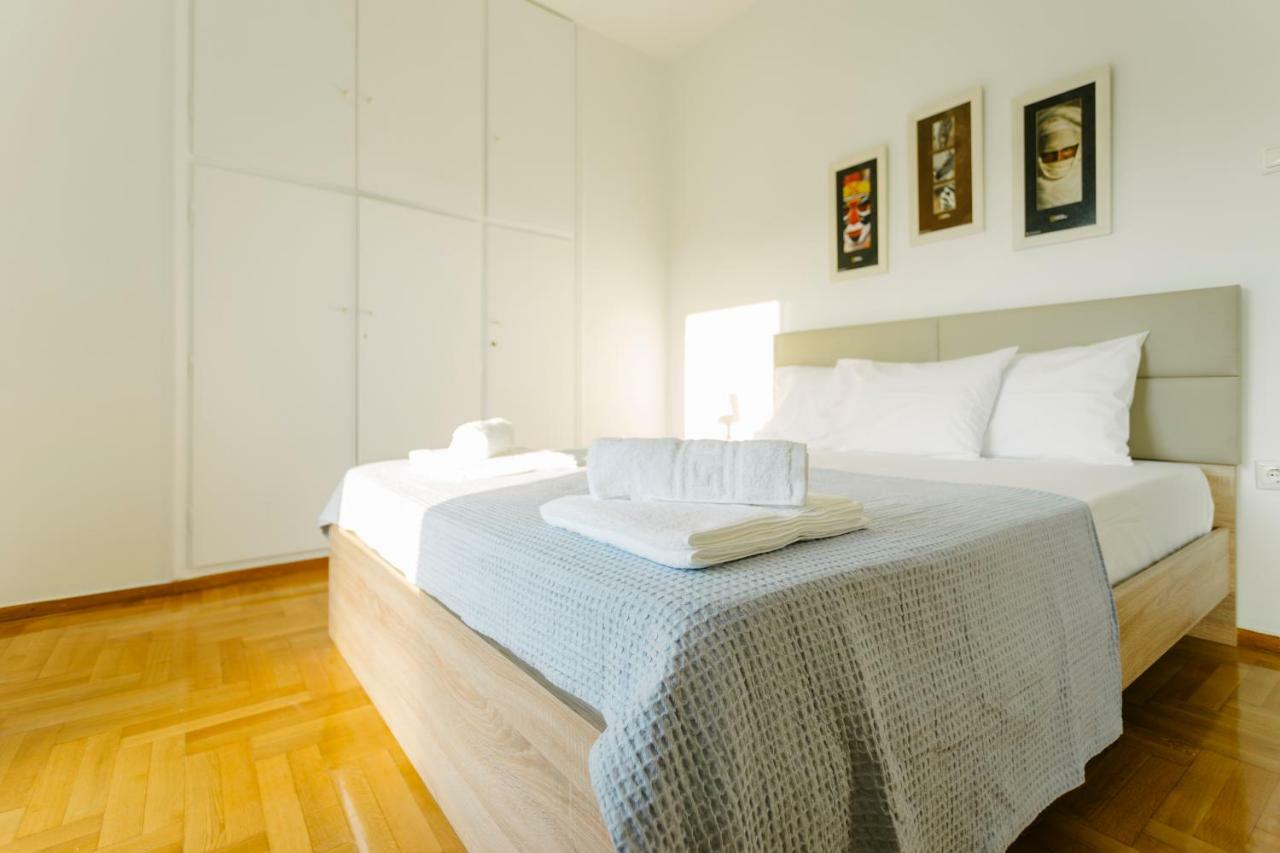 Bright 2 Bedrooms Apt. In The Heart Of Athens W Stunning Views To Acropolis Atenas Exterior foto